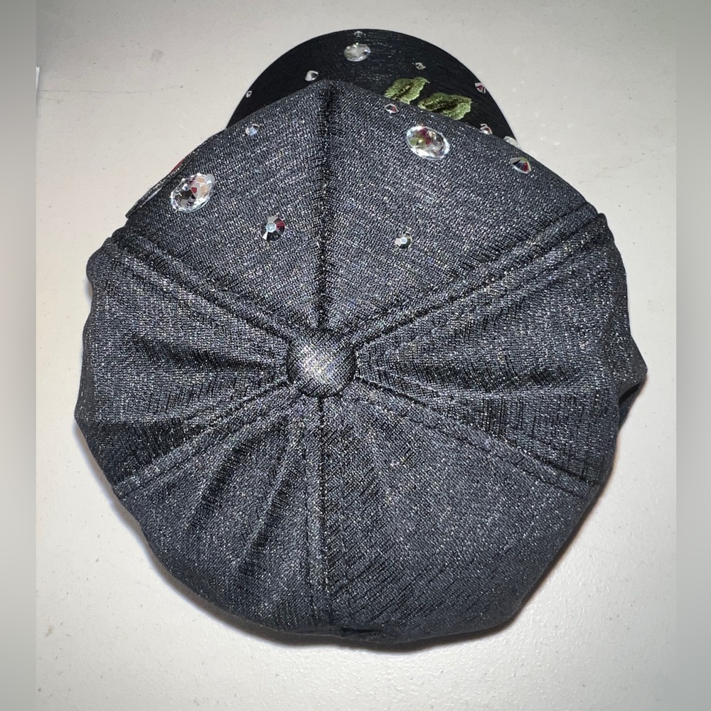 🌹NWOT! Rhinestones Floral SnapBack Cap - Picture 3 of 7